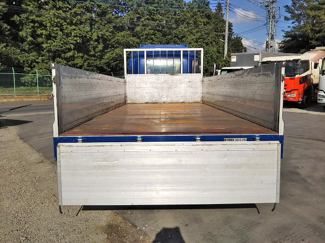 いすゞフォワードアルミブロック中型（4t）[写真12]