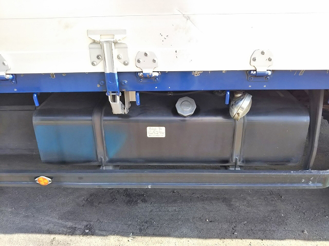 いすゞフォワードアルミブロック中型（4t）[写真17]