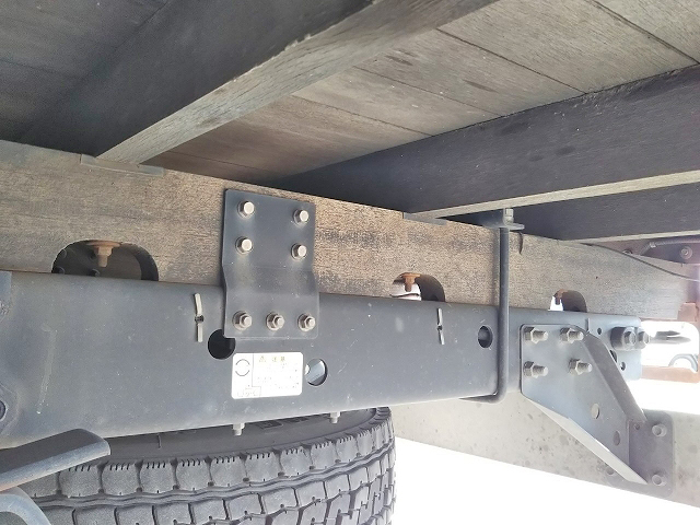 いすゞフォワードアルミブロック中型（4t）[写真18]