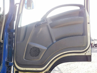 いすゞフォワードアルミブロック中型（4t）[写真28]