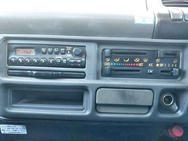 いすゞエルフ深ダンプ（土砂禁ダンプ）小型（2t・3t）[写真38]