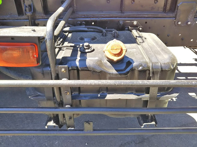 三菱ふそうファイターアームロール中型（4t）[写真19]