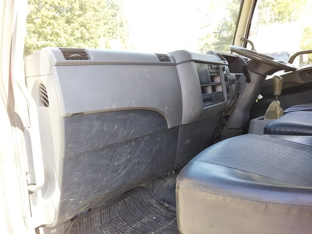 三菱ふそうファイターアームロール中型（4t）[写真32]