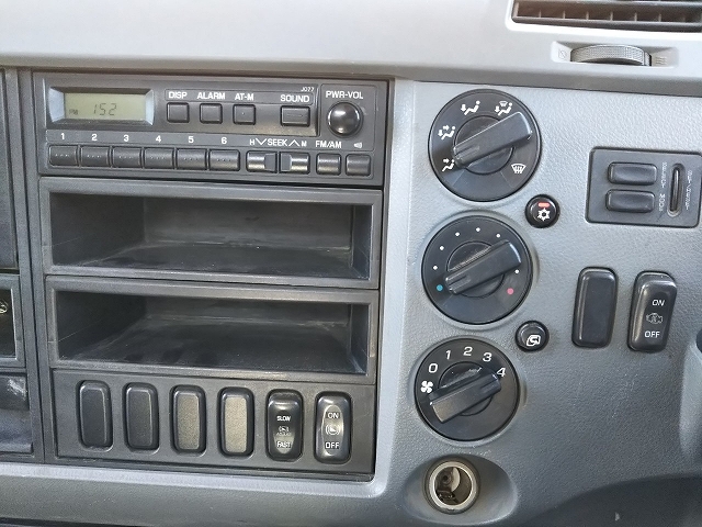 三菱ふそうファイターアームロール中型（4t）[写真34]