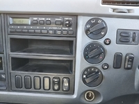 三菱ふそうファイターアームロール中型（4t）[写真34]