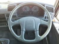 三菱ふそうファイターアームロール中型（4t）[写真36]