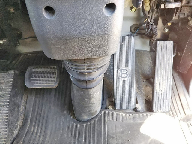 三菱ふそうファイターアームロール中型（4t）[写真39]