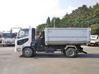 三菱ふそうファイターアームロール中型（4t）[写真05]