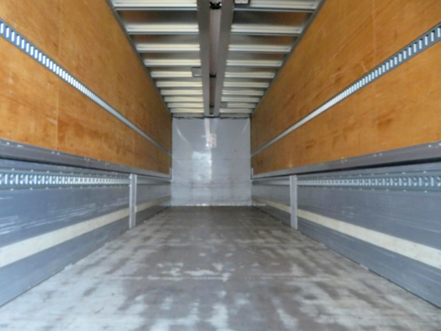 日野プロフィアアルミウイング大型（10t）[写真09]