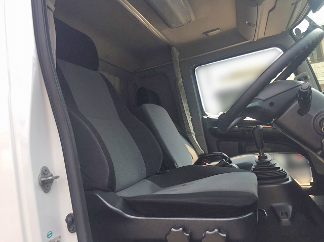 日野レンジャーセーフティクレーン4段増トン（6t・8t）[写真22]