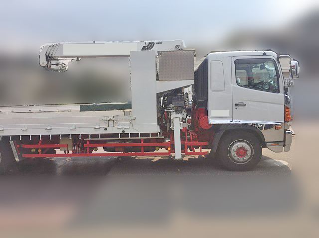 日野レンジャーセーフティクレーン4段増トン（6t・8t）[写真05]