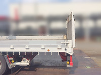 日野レンジャーセーフティクレーン4段増トン（6t・8t）[写真07]