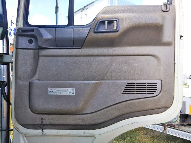 日野プロフィアユニック5段大型（10t）[写真28]