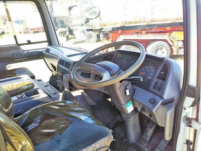 日野プロフィアユニック5段大型（10t）[写真30]