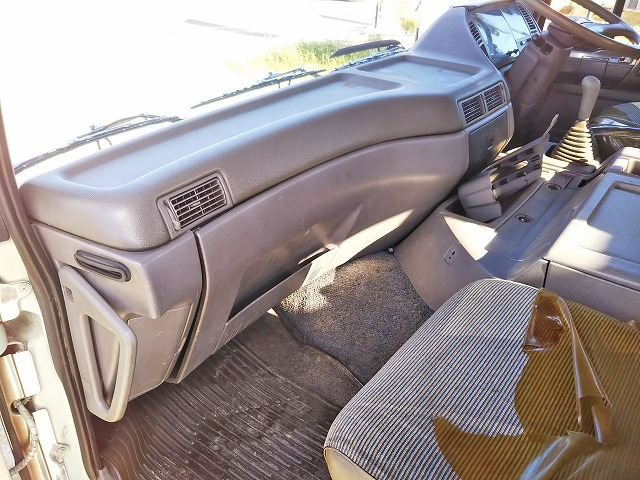 日野プロフィアユニック5段大型（10t）[写真32]