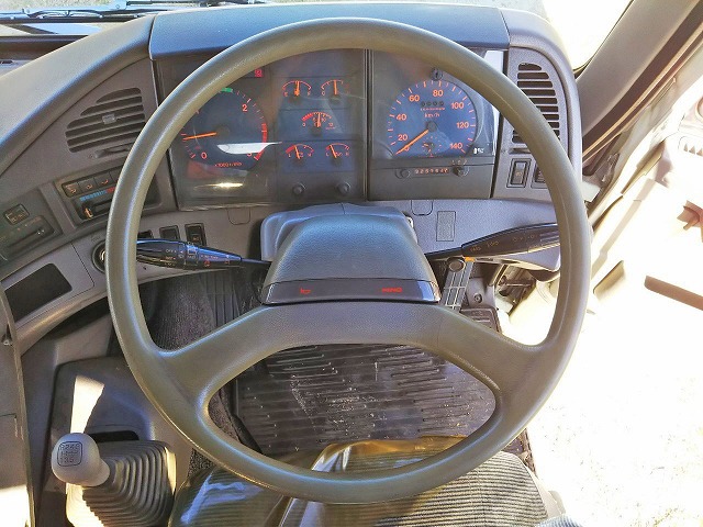 日野プロフィアユニック5段大型（10t）[写真35]