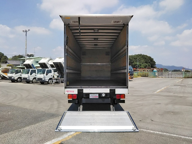 日野レンジャーアルミバン中型（4t）[写真10]