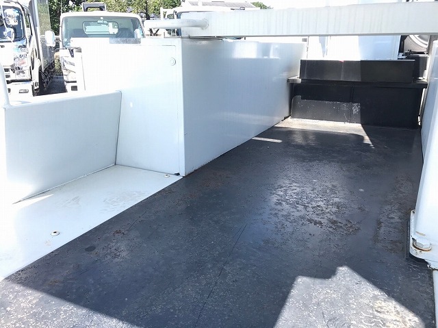 日野デュトロ高所作業車小型（2t・3t）[写真13]