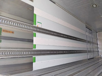 三菱ふそうスーパーグレート冷凍車（冷蔵車）大型（10t）[写真12]