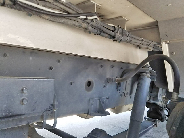 三菱ふそうスーパーグレート冷凍車（冷蔵車）大型（10t）[写真20]