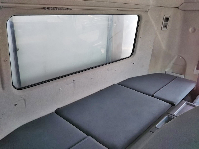 三菱ふそうスーパーグレート冷凍車（冷蔵車）大型（10t）[写真32]