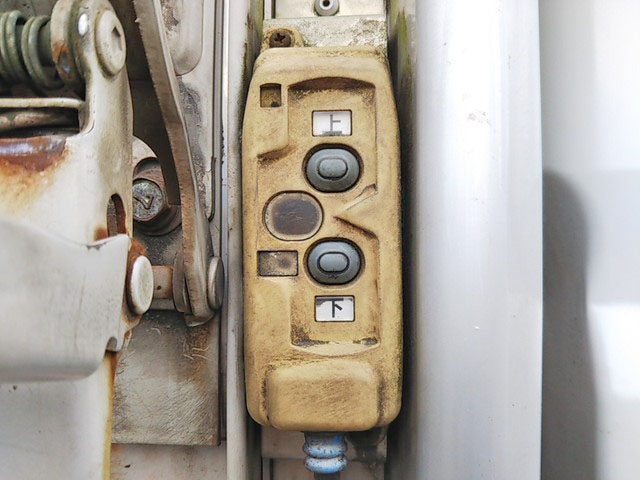 三菱ふそうキャンターアルミウイング小型（2t・3t）[写真18]