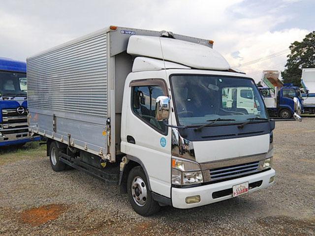 三菱ふそうキャンターアルミウイング小型（2t・3t）[写真03]