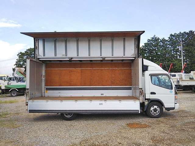 三菱ふそうキャンターアルミウイング小型（2t・3t）[写真08]