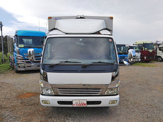 三菱ふそうキャンターアルミウイング小型（2t・3t）[写真09]