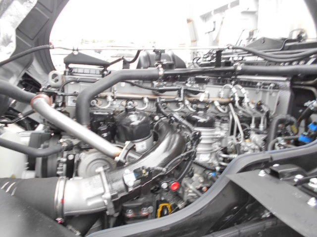 三菱ふそうスーパーグレートアルミブロック大型（10t）[写真28]