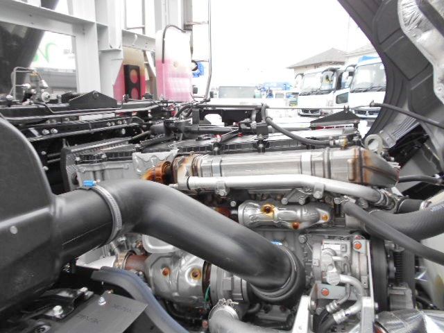 三菱ふそうスーパーグレートアルミブロック大型（10t）[写真29]