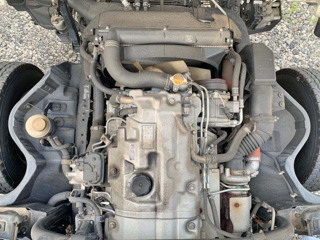 三菱ふそうキャンターアルミバン小型（2t・3t）[写真22]