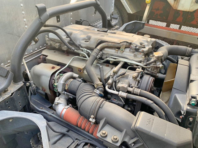 三菱ふそうキャンターアルミバン小型（2t・3t）[写真23]