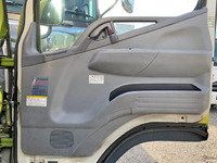 三菱ふそうキャンターアルミバン小型（2t・3t）[写真27]