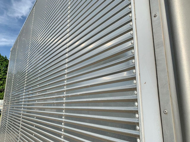 三菱ふそうキャンターアルミバン小型（2t・3t）[写真07]