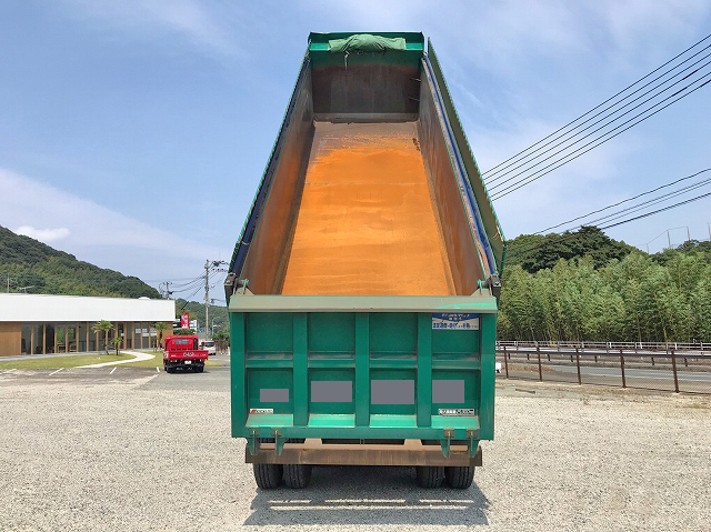 いすゞギガトレーラーヘッド（トラクターヘッド）大型（10t）[写真09]