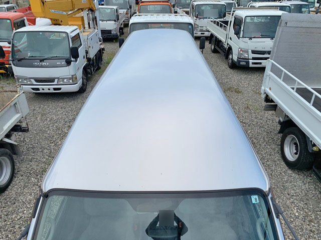 日産キャラバンキャンピングカー小型（2t・3t）[写真10]