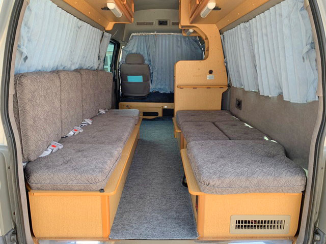 日産キャラバンキャンピングカー小型（2t・3t）[写真12]