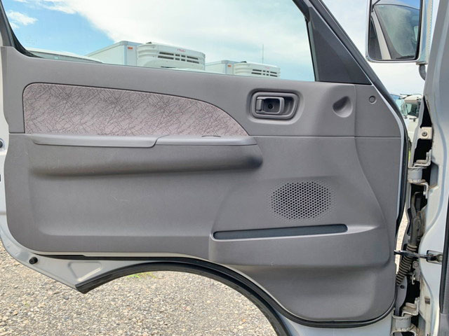 日産キャラバンキャンピングカー小型（2t・3t）[写真18]