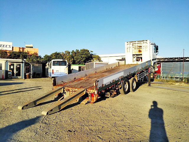 メルセデスベンツアクトロスセルフローダー大型（10t）[写真02]