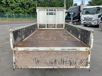 三菱ふそうキャンター平ボディ小型（2t・3t）[写真10]