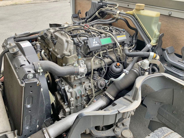 三菱ふそうキャンター平ボディ小型（2t・3t）[写真25]