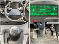 三菱ふそうキャンター平ボディ小型（2t・3t）[写真35]