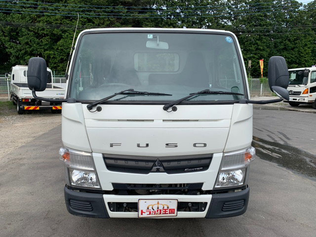 三菱ふそうキャンター平ボディ小型（2t・3t）[写真07]
