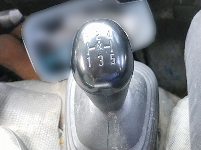 いすゞエルフ平ボディ小型（2t・3t）[写真23]