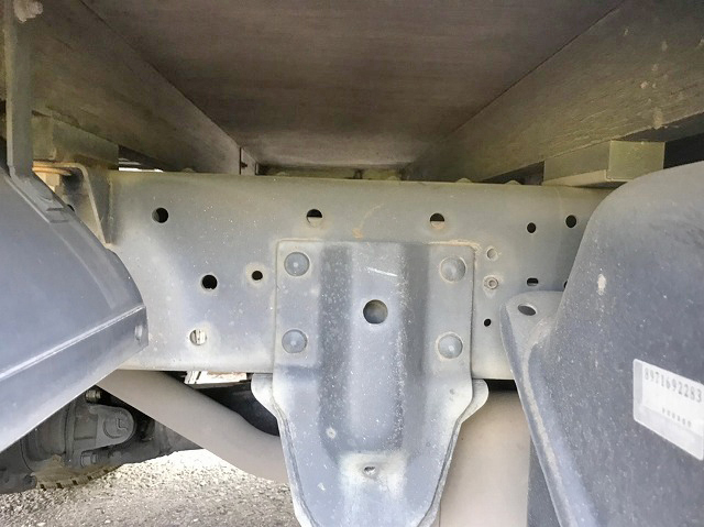 いすゞエルフ平ボディ小型（2t・3t）[写真08]