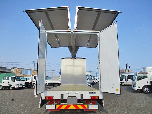 三菱ふそうキャンターアルミウイング小型（2t・3t）[写真12]