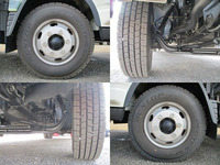 三菱ふそうキャンターアルミウイング小型（2t・3t）[写真16]