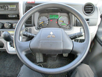 三菱ふそうキャンターアルミウイング小型（2t・3t）[写真24]