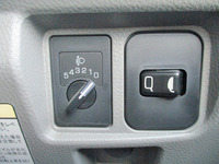 三菱ふそうキャンターアルミウイング小型（2t・3t）[写真28]